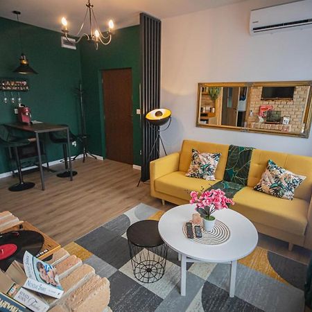 Czocha Studio Apartment Lesna Exterior photo