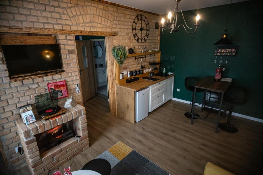 Czocha Studio Apartment Lesna Exterior photo